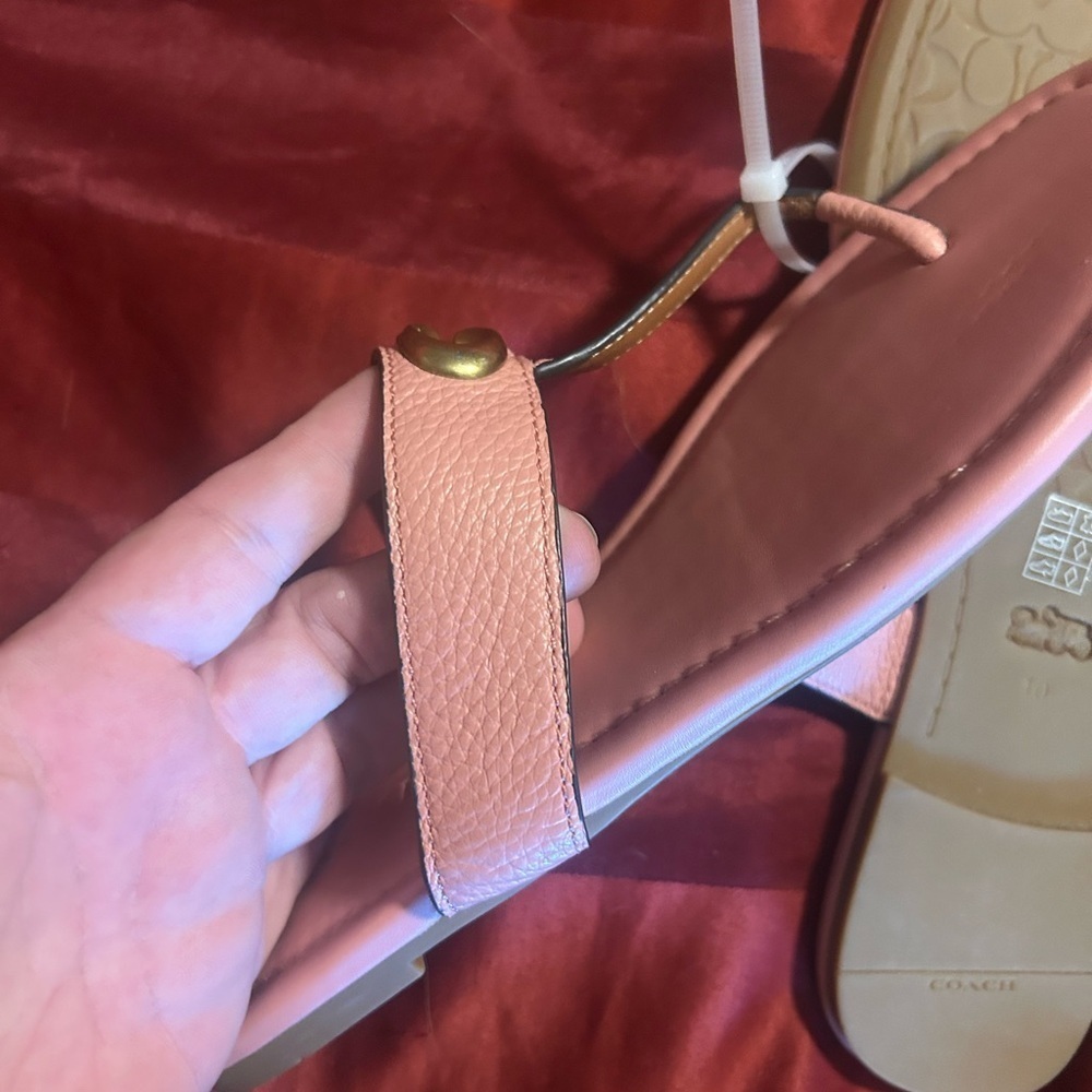 Coach Women's light pink sandals - Picture 3 of 8
